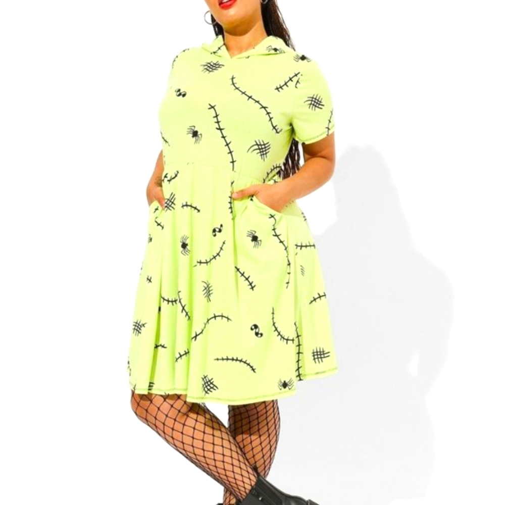 ❤️NWT TORRID NIGHTMARE BEFORE CHRISTMAS OOGIE BOOGIE HOODED DRESS - Picture 10 of 13